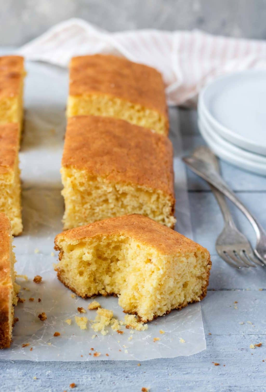 Easy & Best Ever Corn Bread - Mom's Dinner