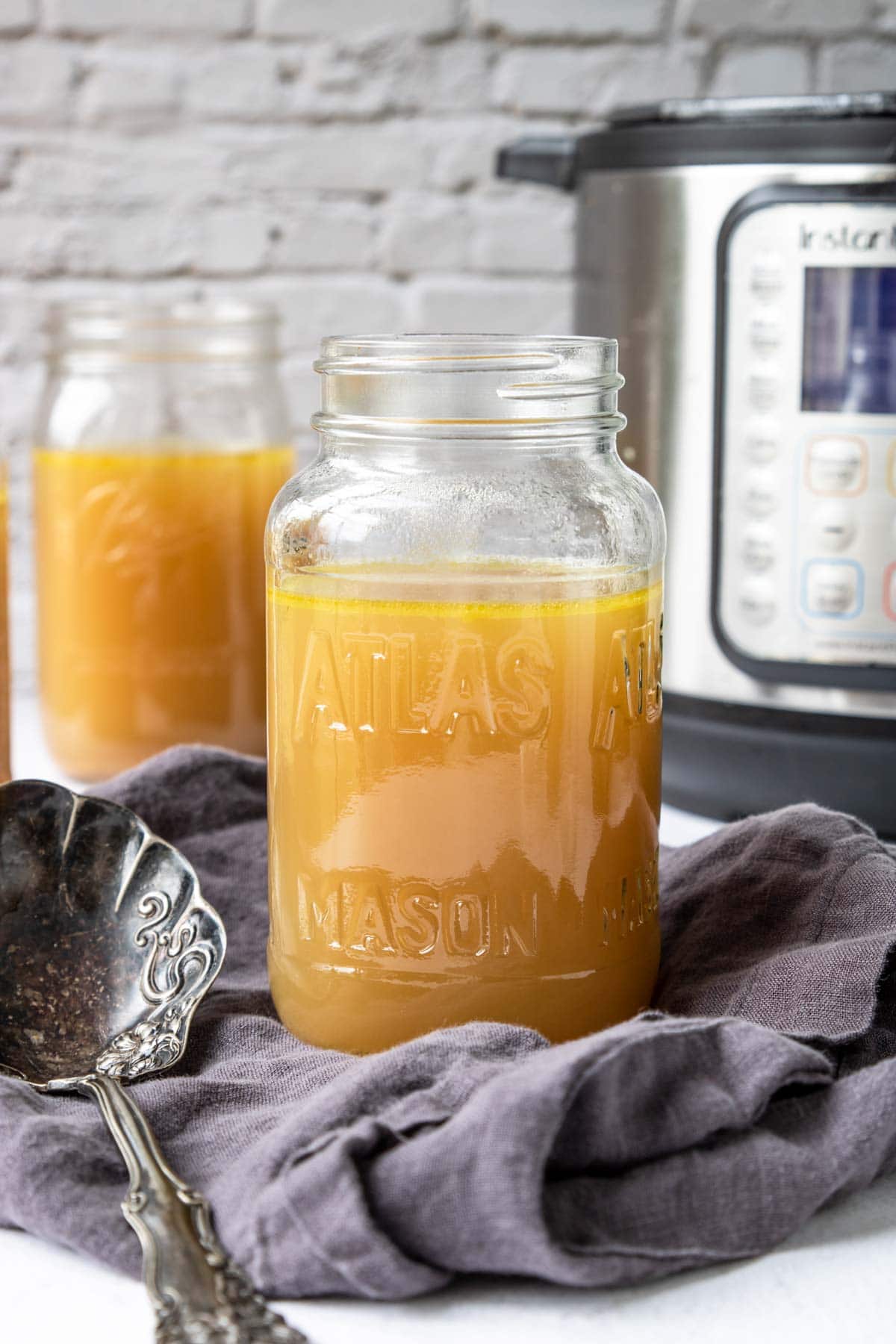 Chicken stock in mason jars with an instant pot 