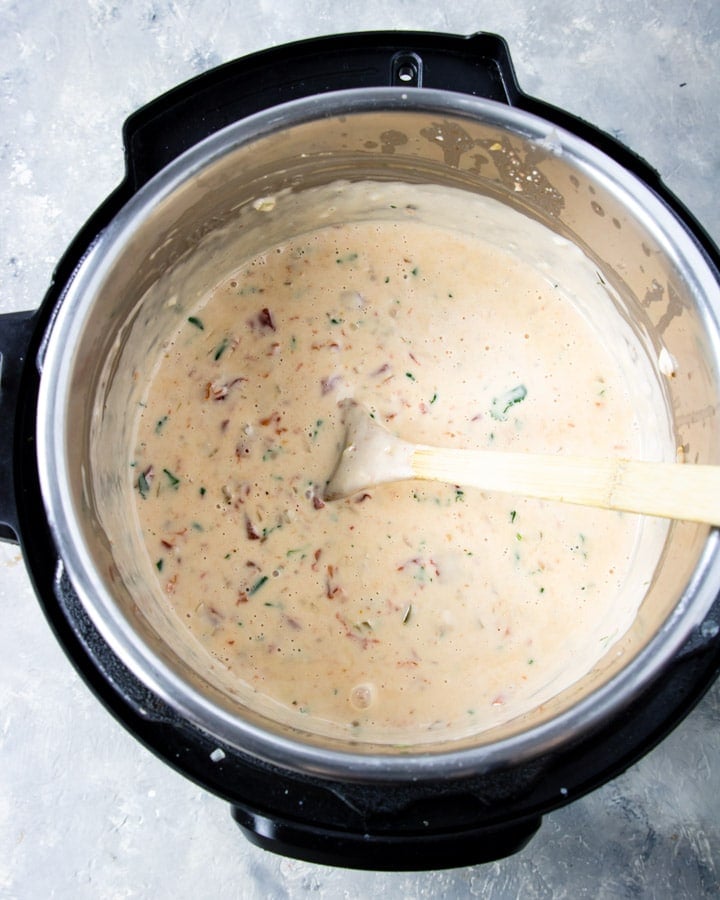 Queso Dip in the Instant Pot
