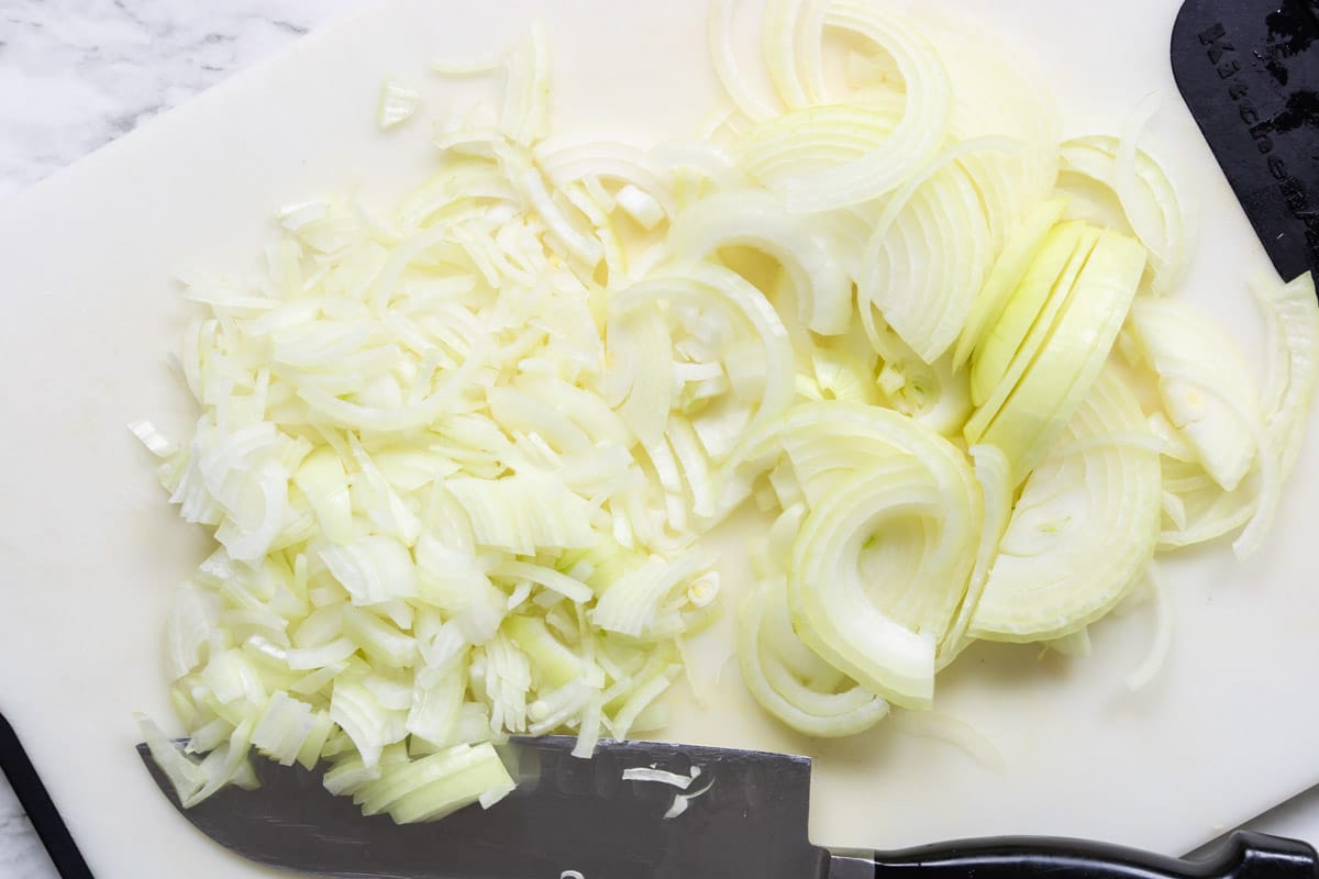 how to cut onions for bacon jam recipe