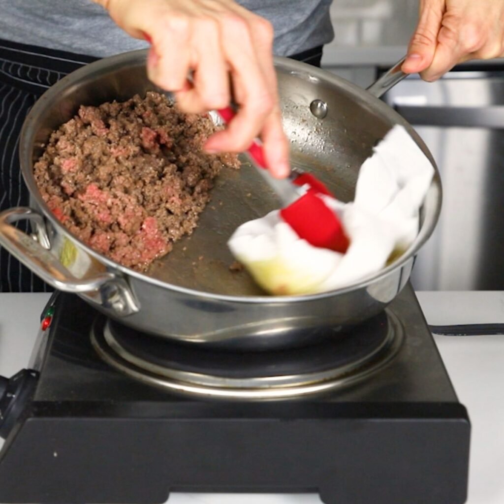 Draining excess grease from ground beef 