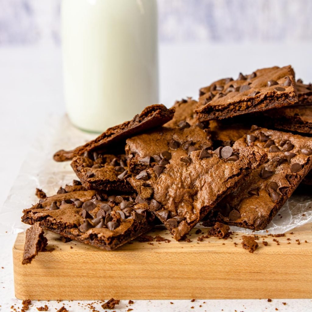 Chocolate Brownie Brittle Perfectly Crispy!! Mom's Dinner