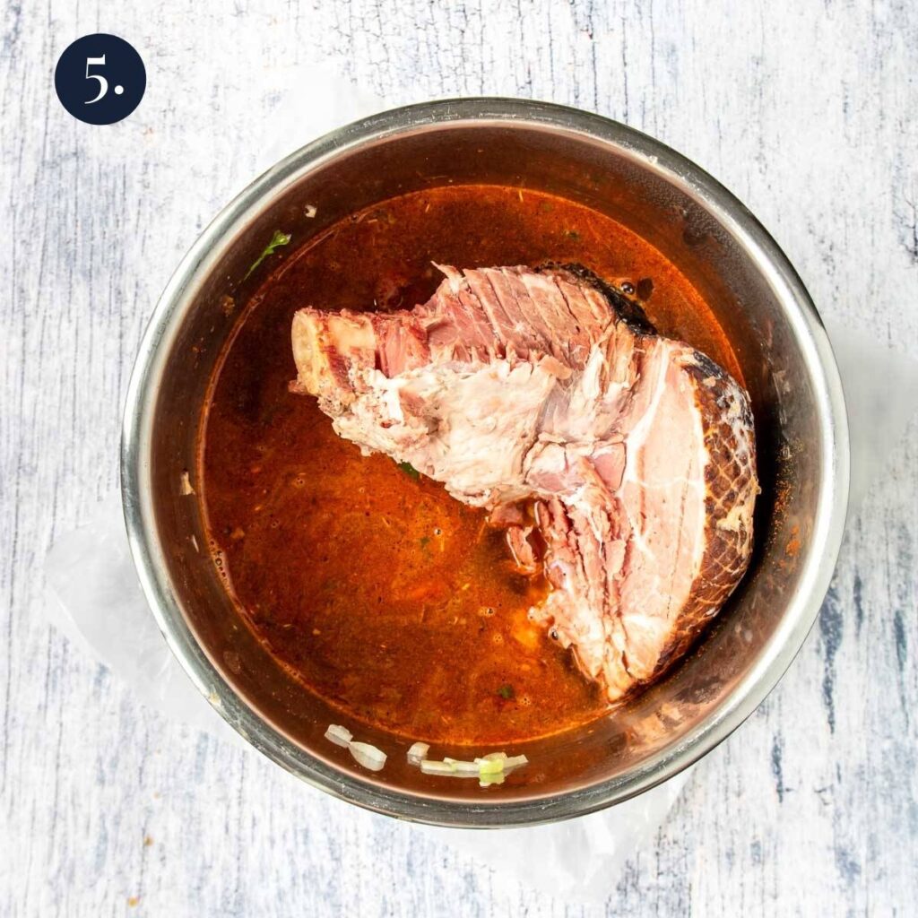 ham bone in the instant pot with beef broth