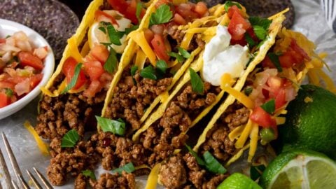 https://momsdinner.net/wp-content/uploads/2021/03/Easy-Ground-Beef-Taco-Recipe-3-480x270.jpg