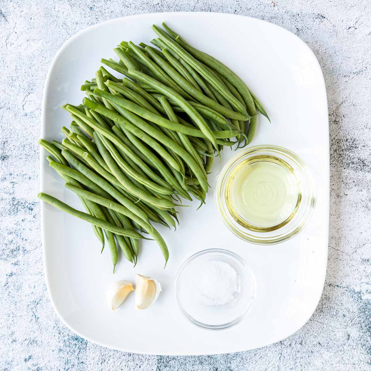 ingredients for sauteed green beans