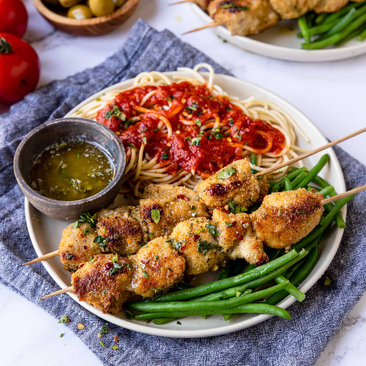 https://momsdinner.net/wp-content/uploads/2021/10/Chicken-Spiedini-Pin-Image-2-1.jpg