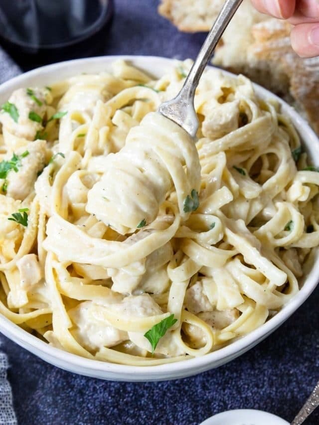 Instant Pot Chicken Fettuccine Alfredo