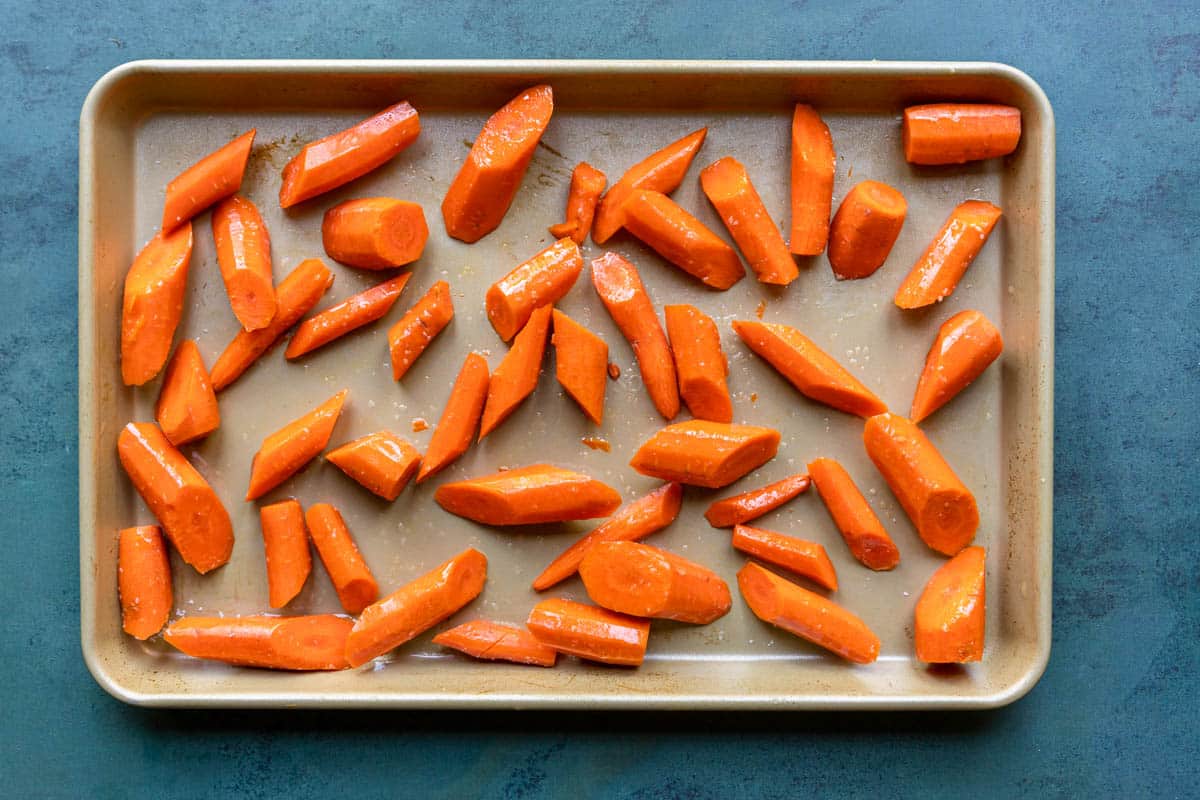 carrots that have been peeled, trimmed and sliced